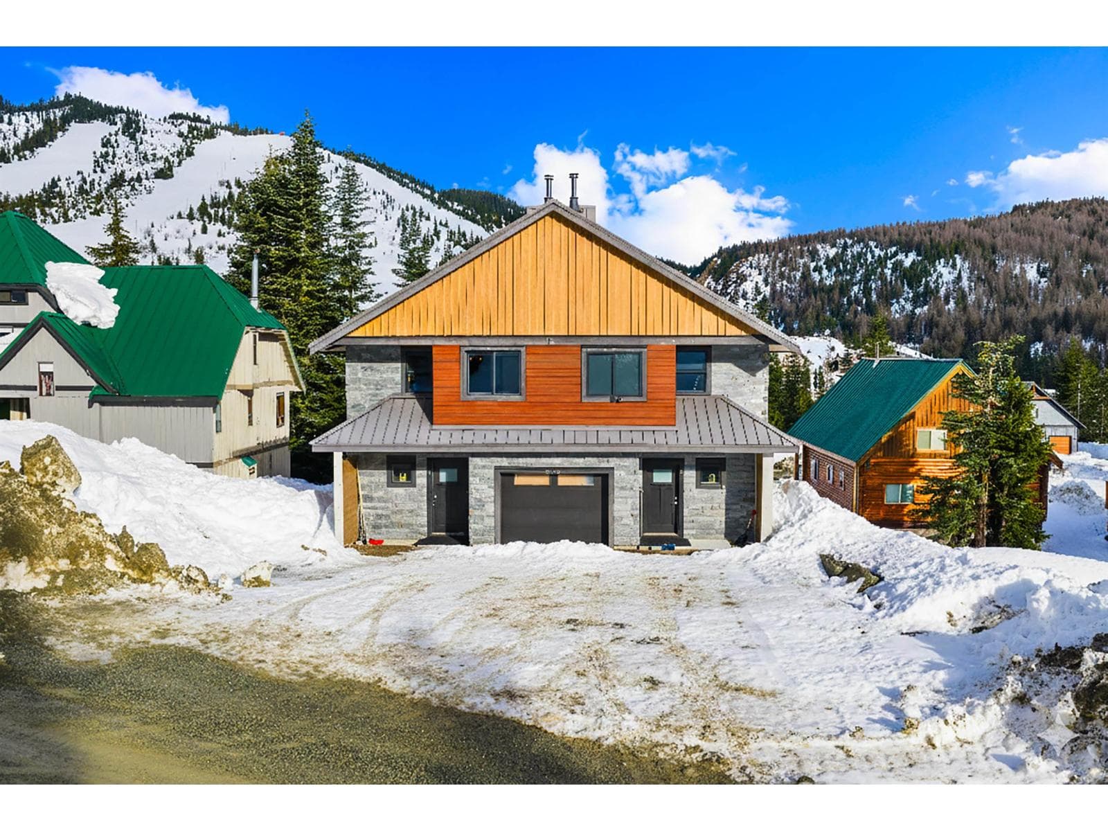 1 20921 SNOWFLAKE CRESCENT