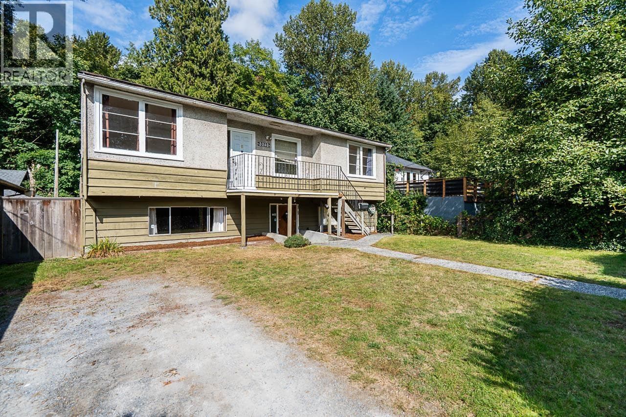 2212 OLD DOLLARTON ROAD