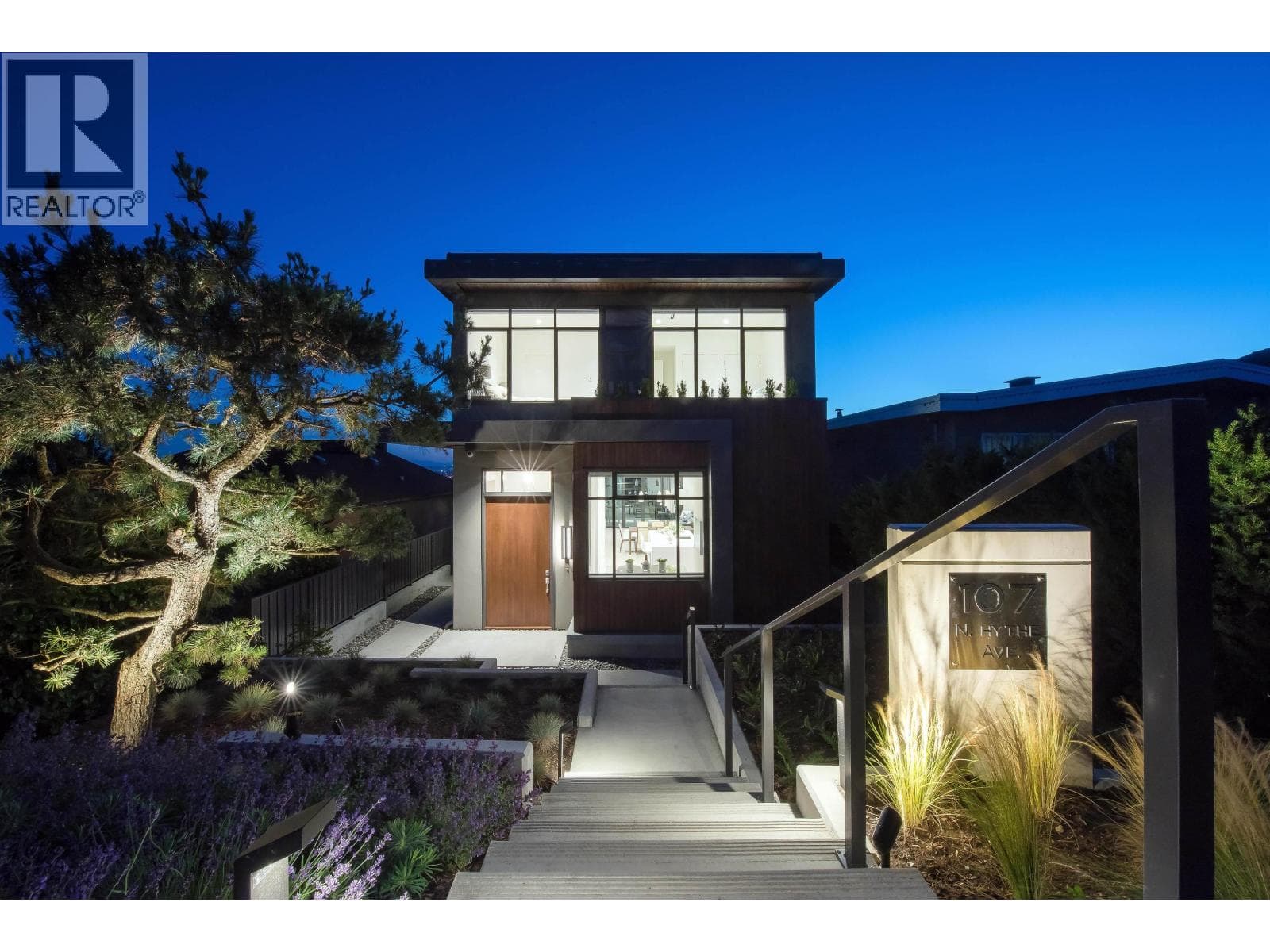 107 N HYTHE AVENUE