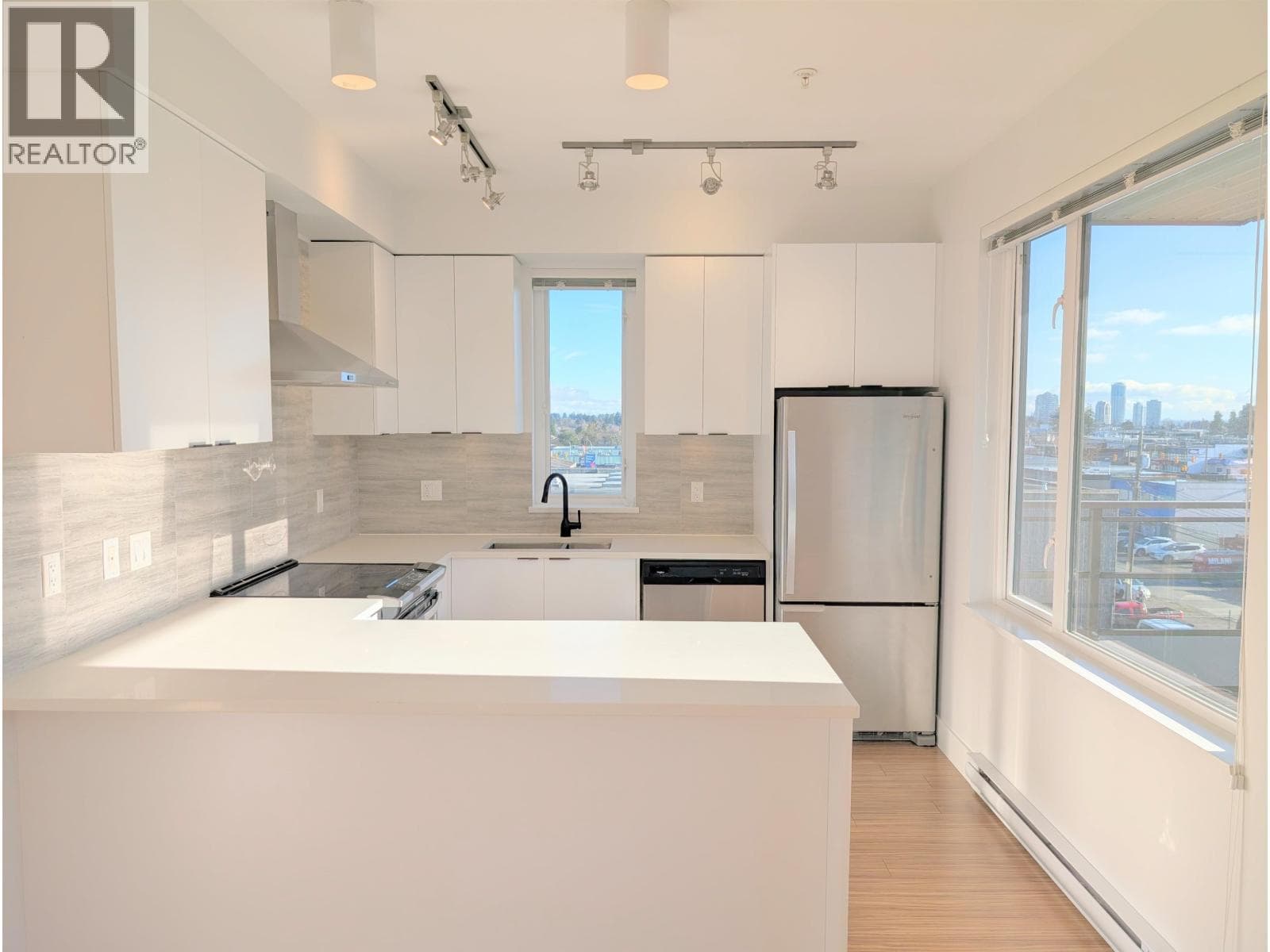 PH15 5355 LANE STREET