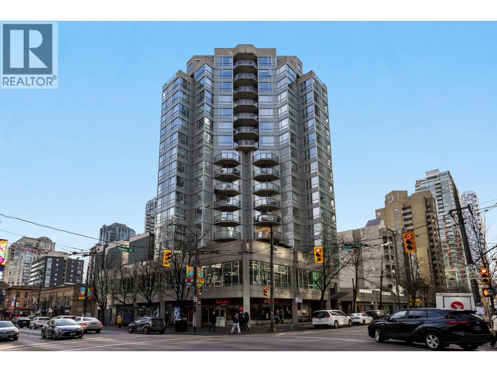 706 1212 HOWE STREET