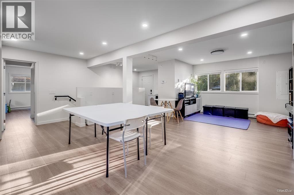 7843 WEDGEWOOD STREET