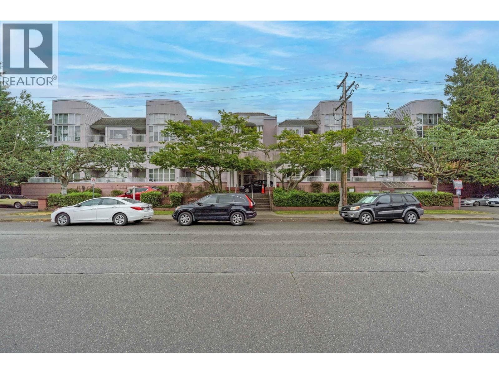 305 5488 ARCADIA ROAD