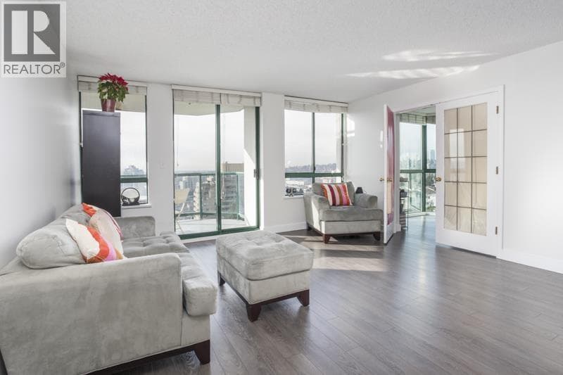 1104 121 TENTH STREET