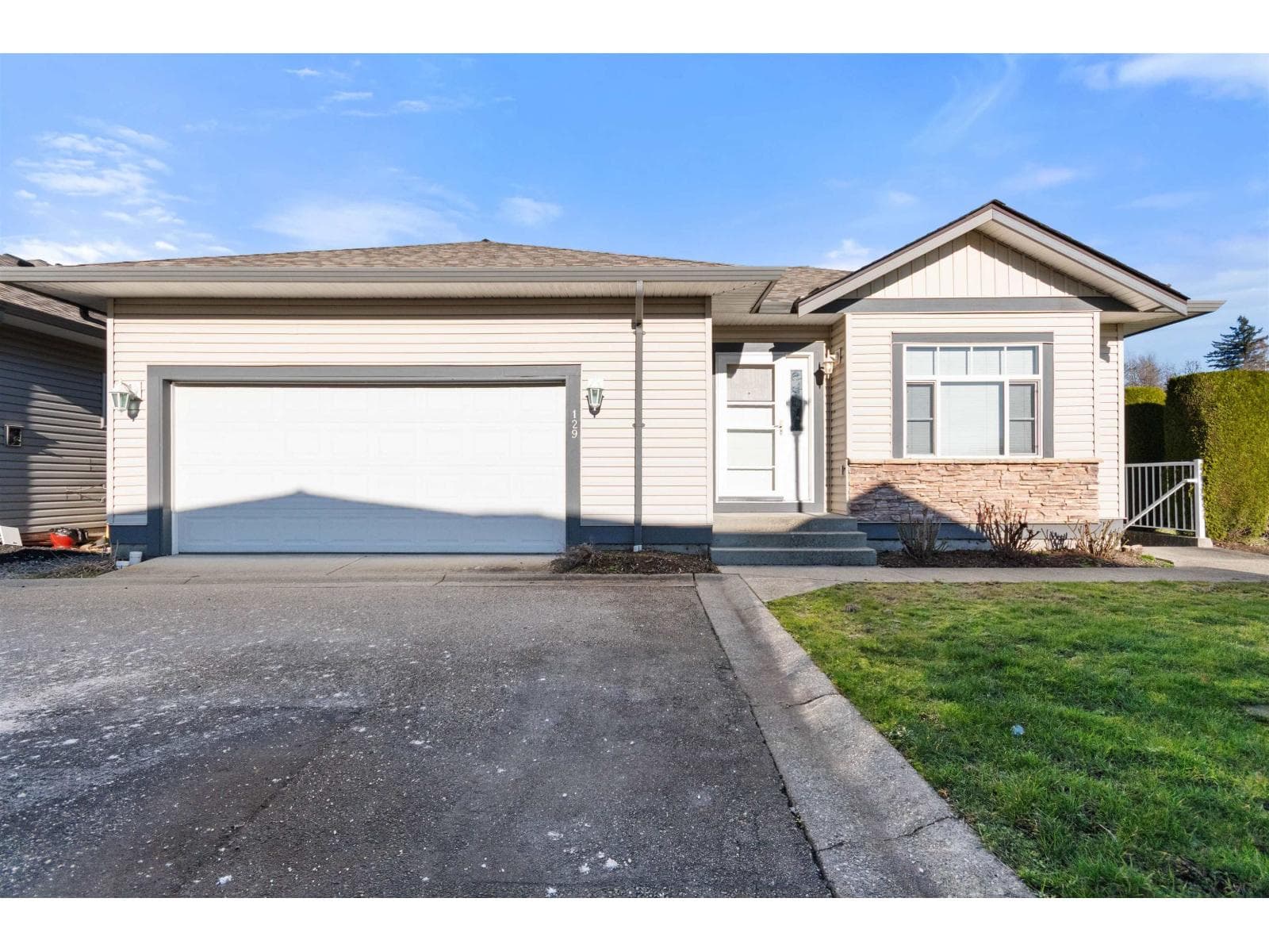 129 33751 7TH AVENUE