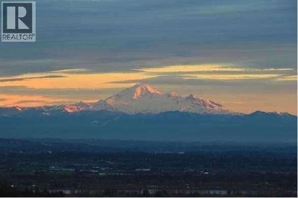 38 1751 PADDOCK DRIVE