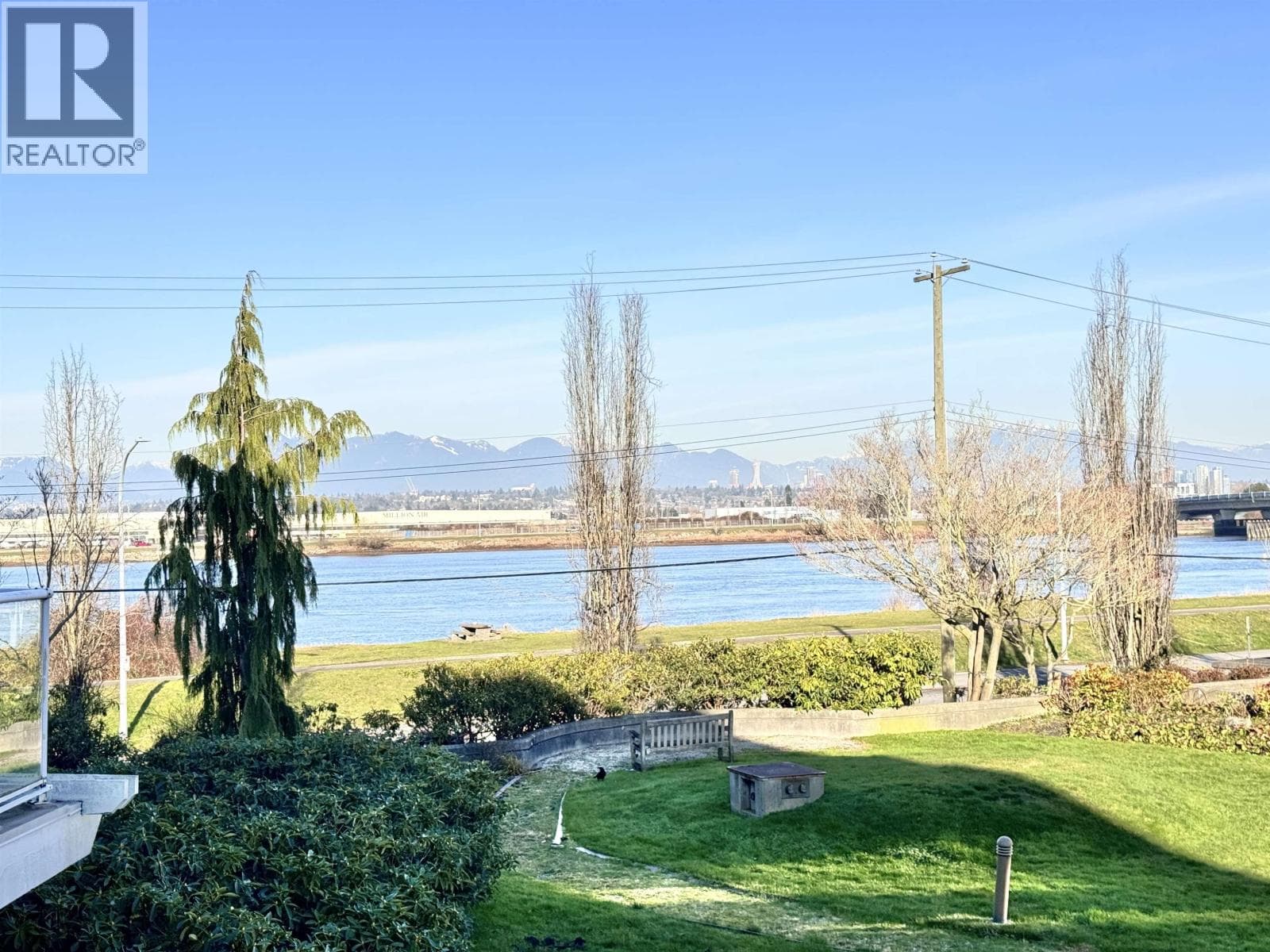 236 5880 DOVER CRESCENT