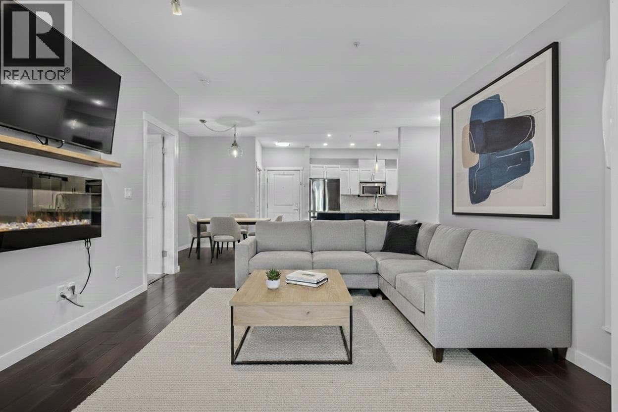 114 2336 WHYTE AVENUE