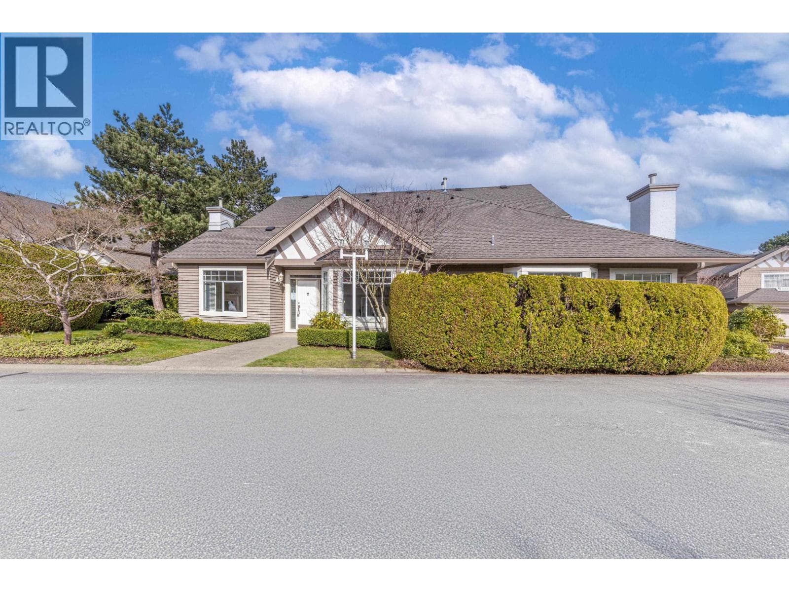 72 5531 CORNWALL DRIVE