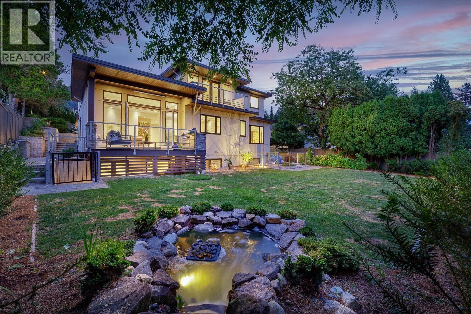 517 GRANADA CRESCENT