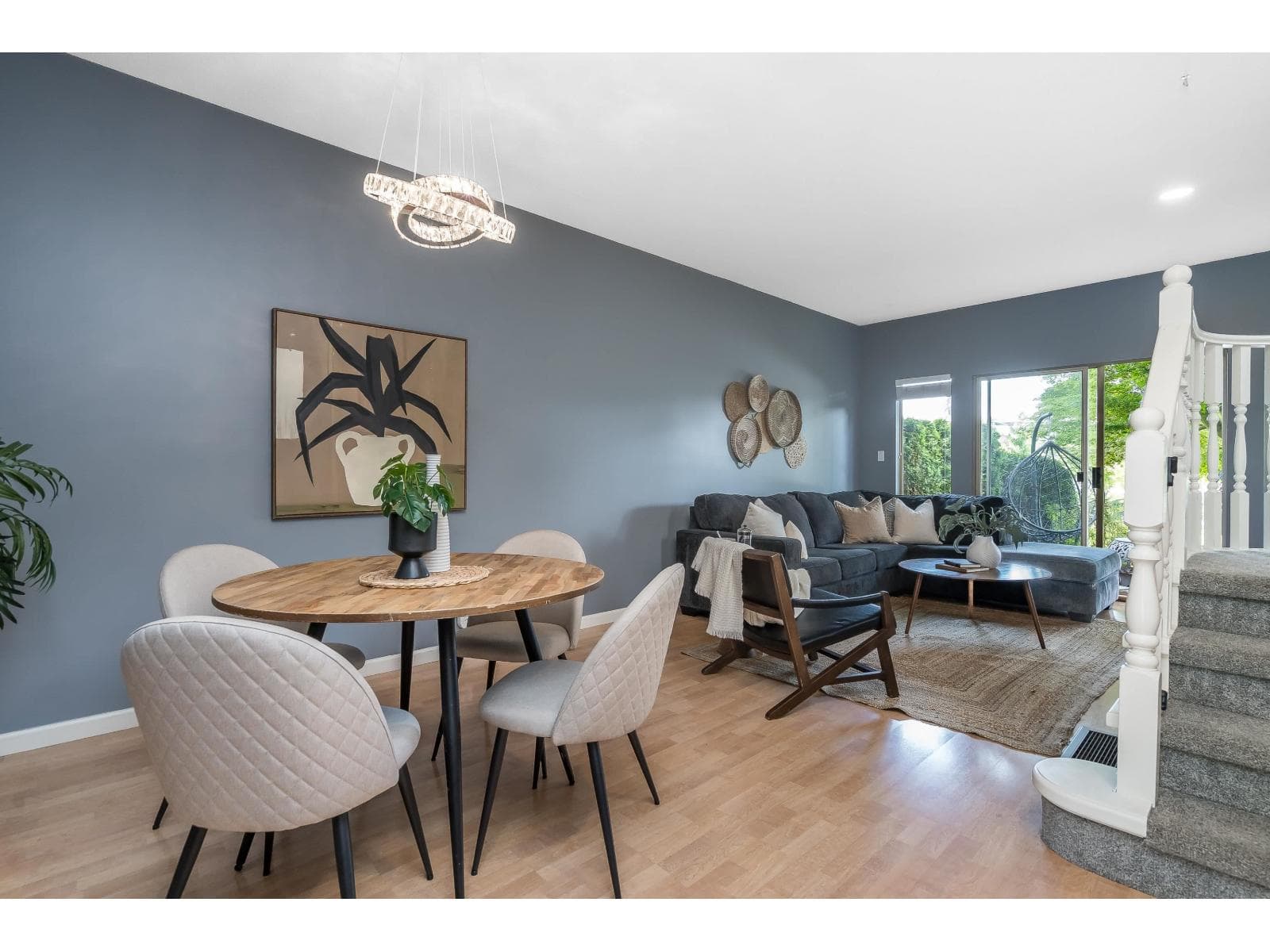 15411 RUSSELL AVENUE