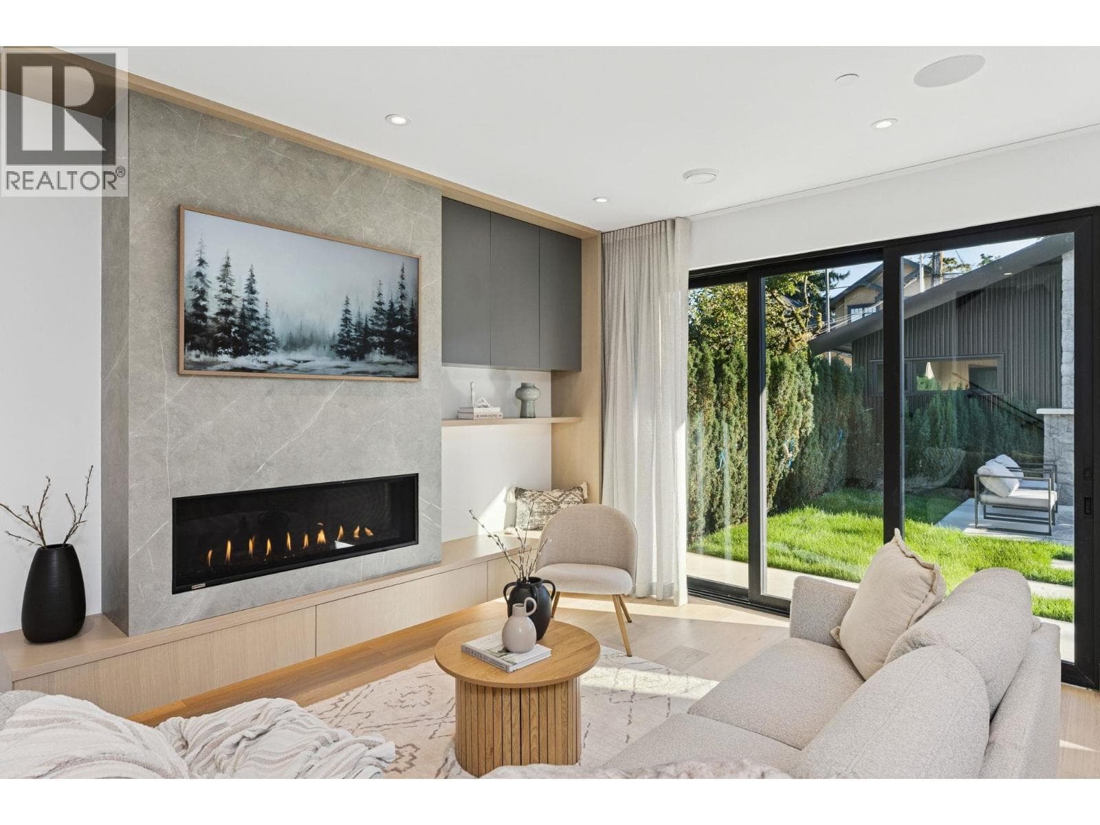 2 3036 W 14TH AVENUE