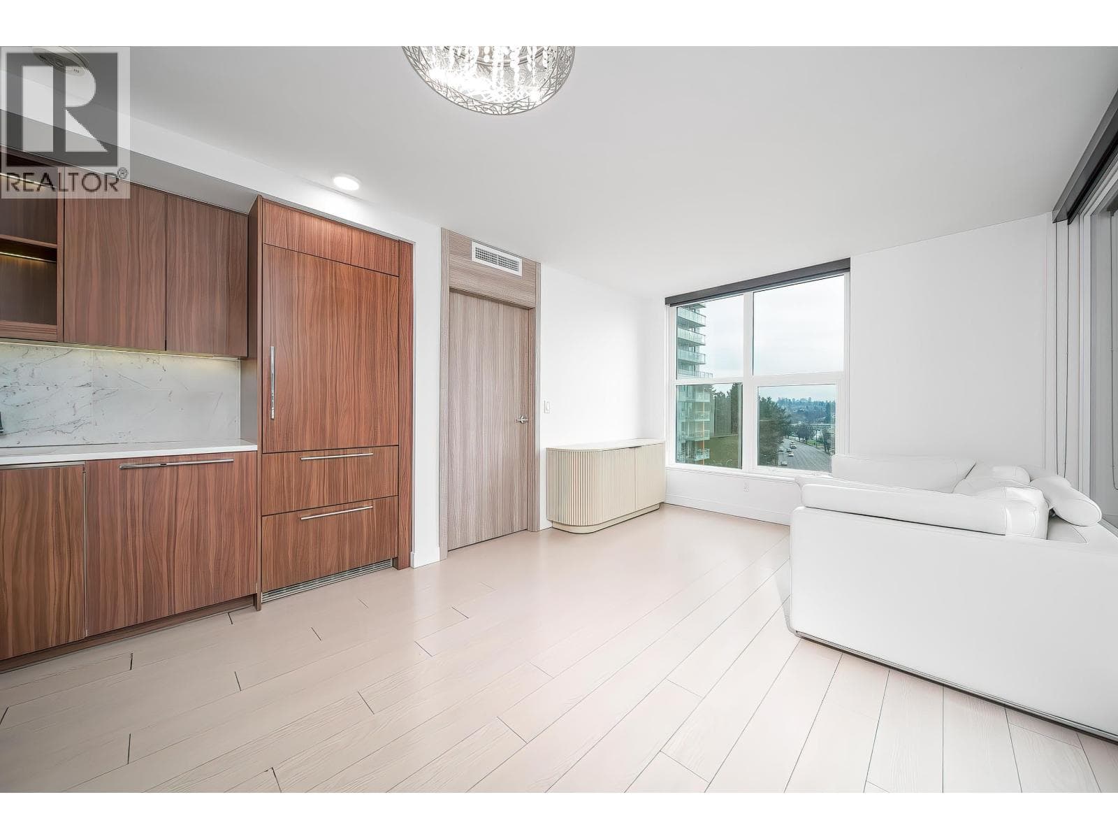 701 455 SW MARINE DRIVE