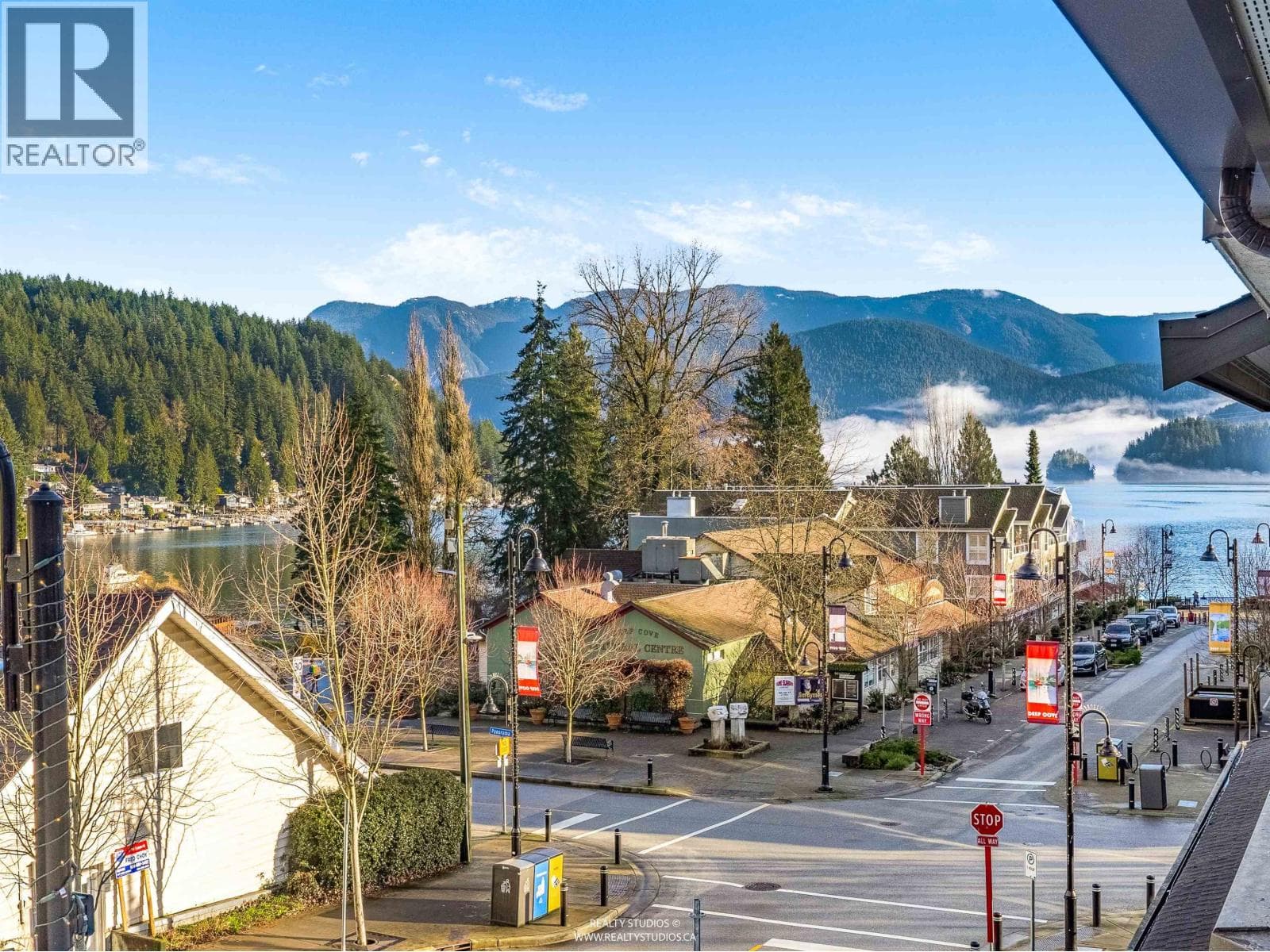 203 4323 GALLANT AVENUE