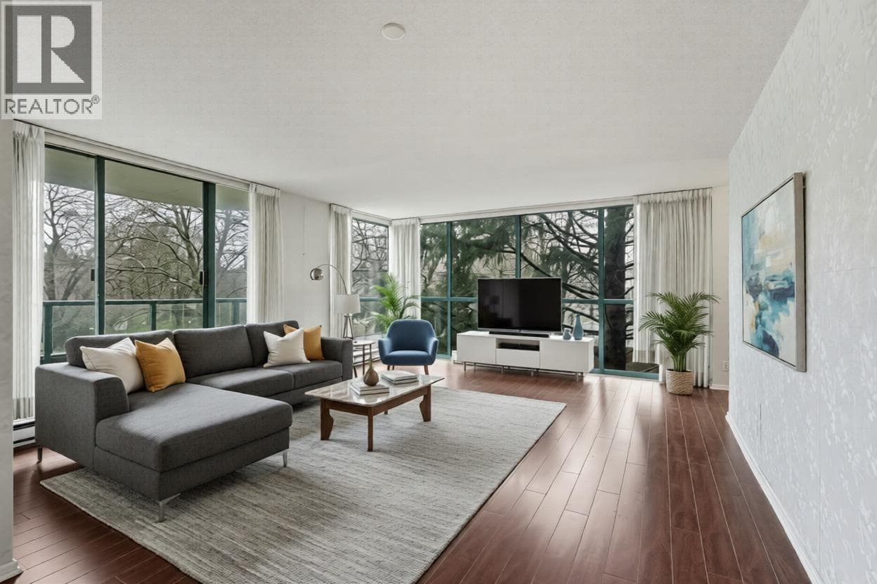 305 8811 LANSDOWNE ROAD