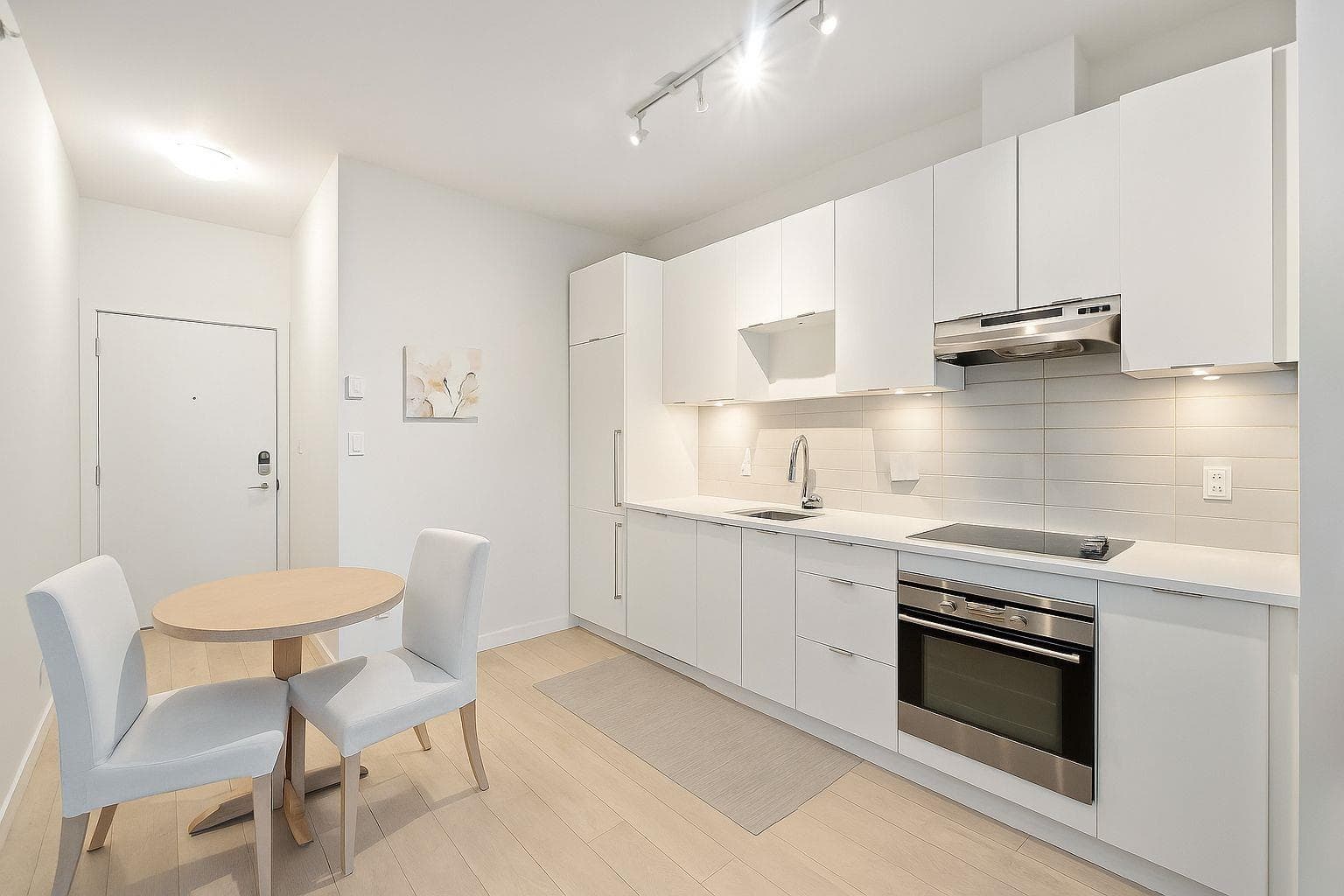 410 13678 GROSVENOR ROAD