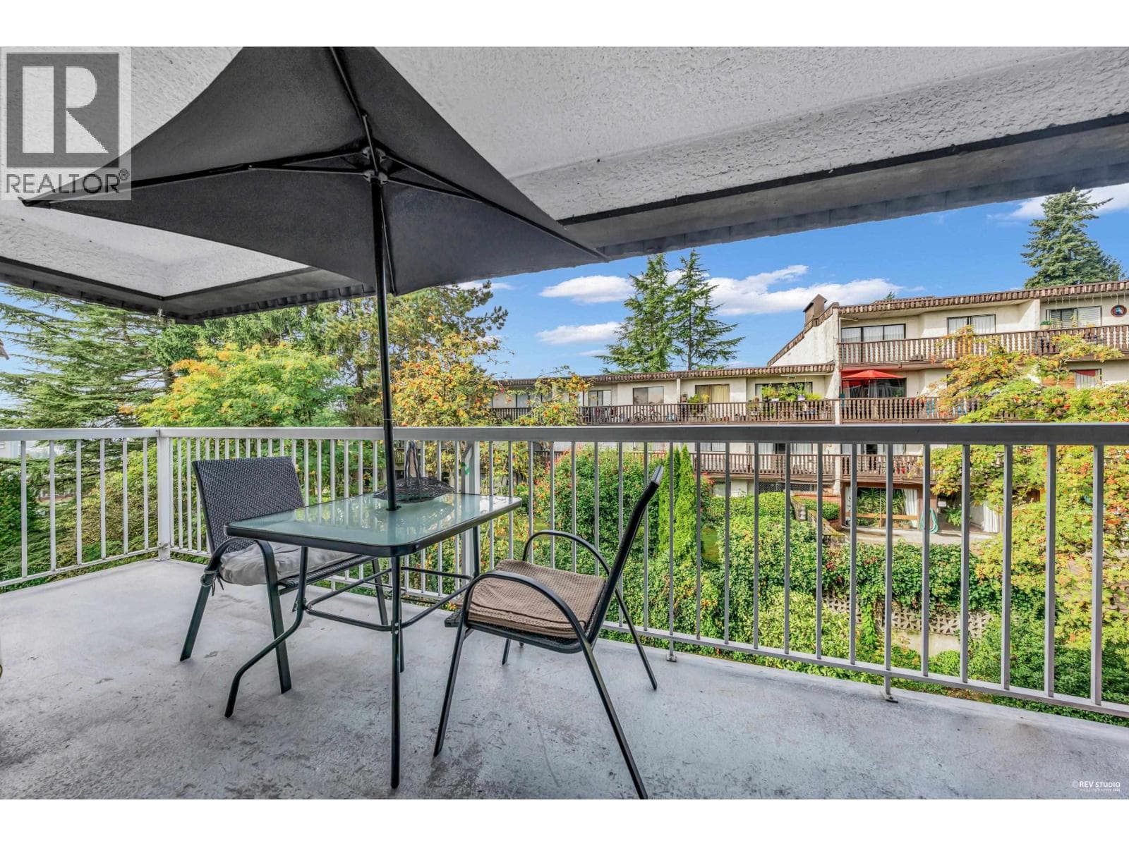 302 371 ELLESMERE AVENUE