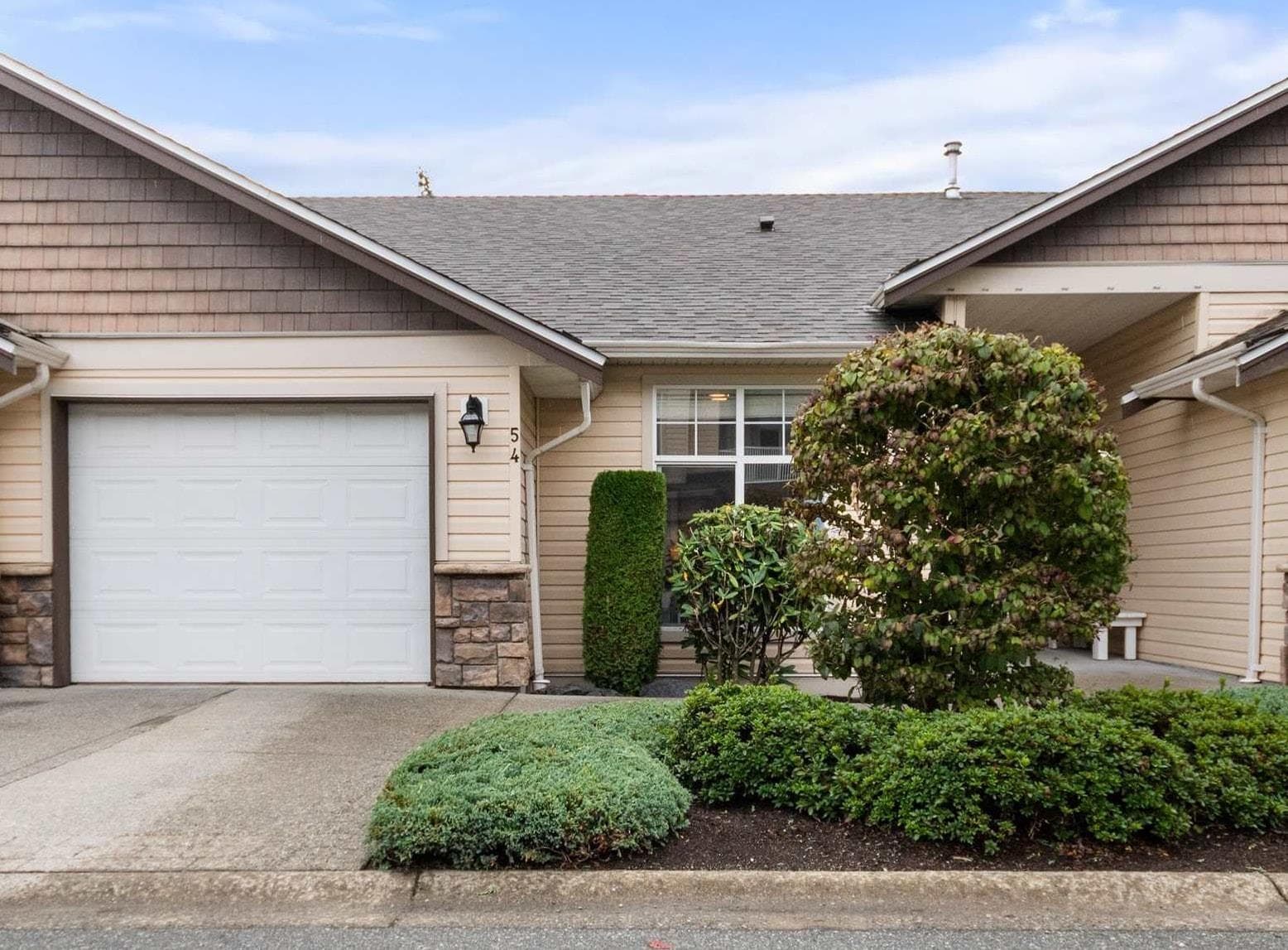 54 8590 SUNRISE DRIVE, Chilliwack Mountain