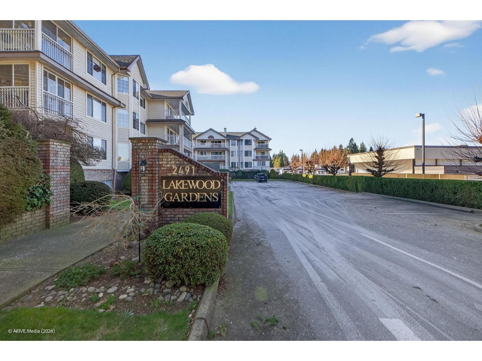 312 2491 GLADWIN ROAD