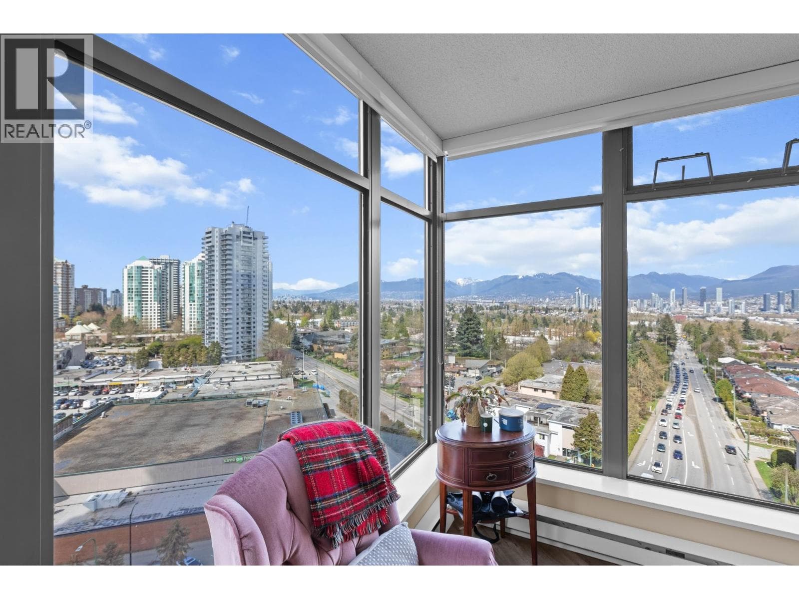 1606 4505 HAZEL STREET