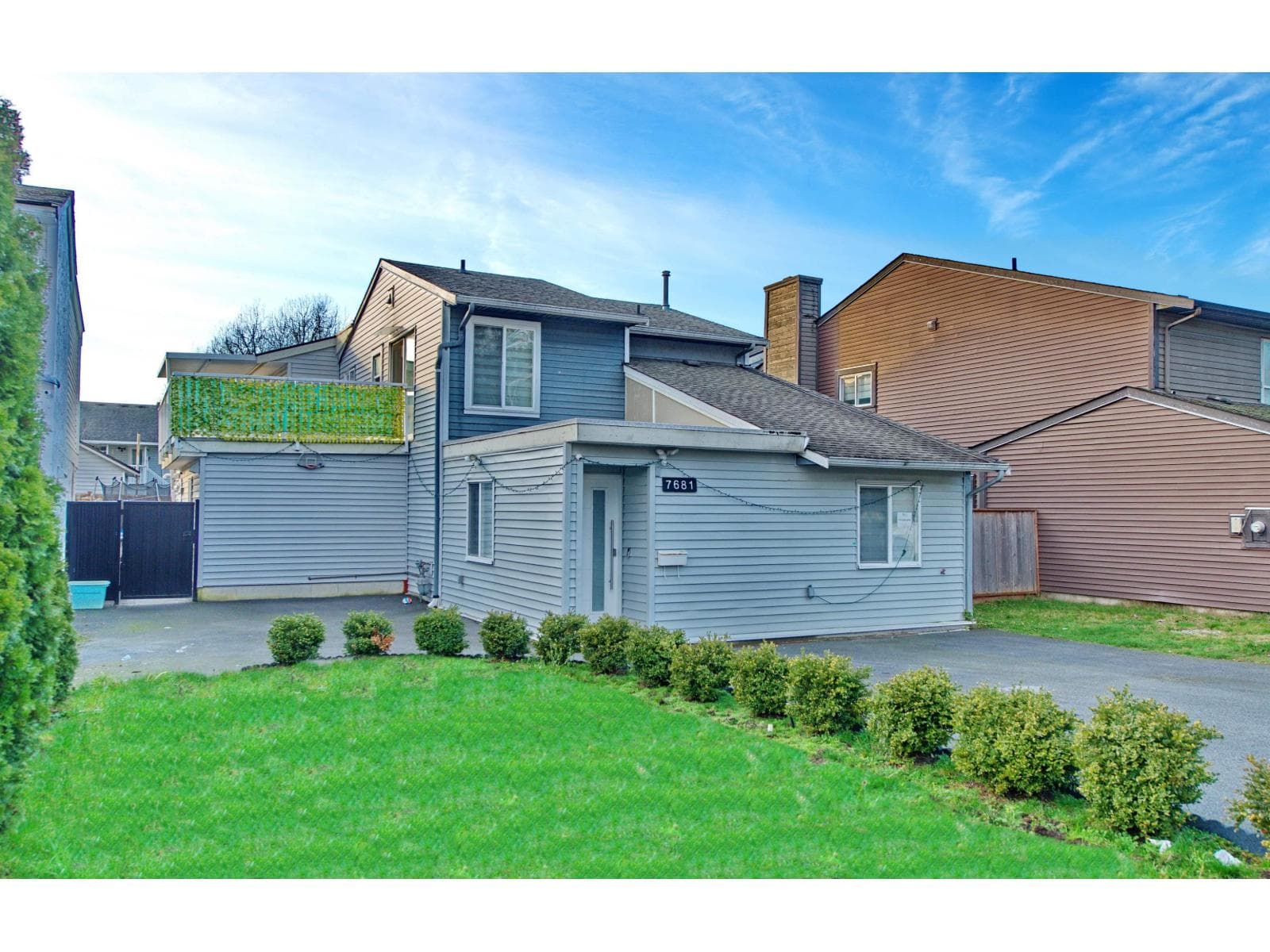 7681 125 STREET
