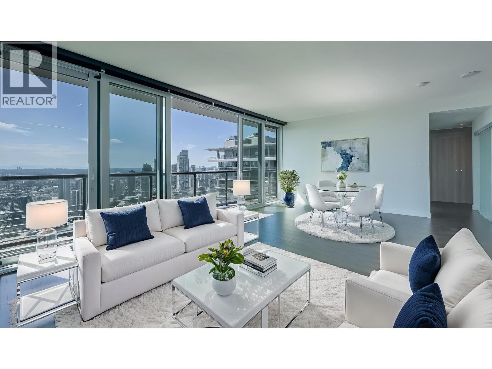 4402 4730 LOUGHEED HIGHWAY