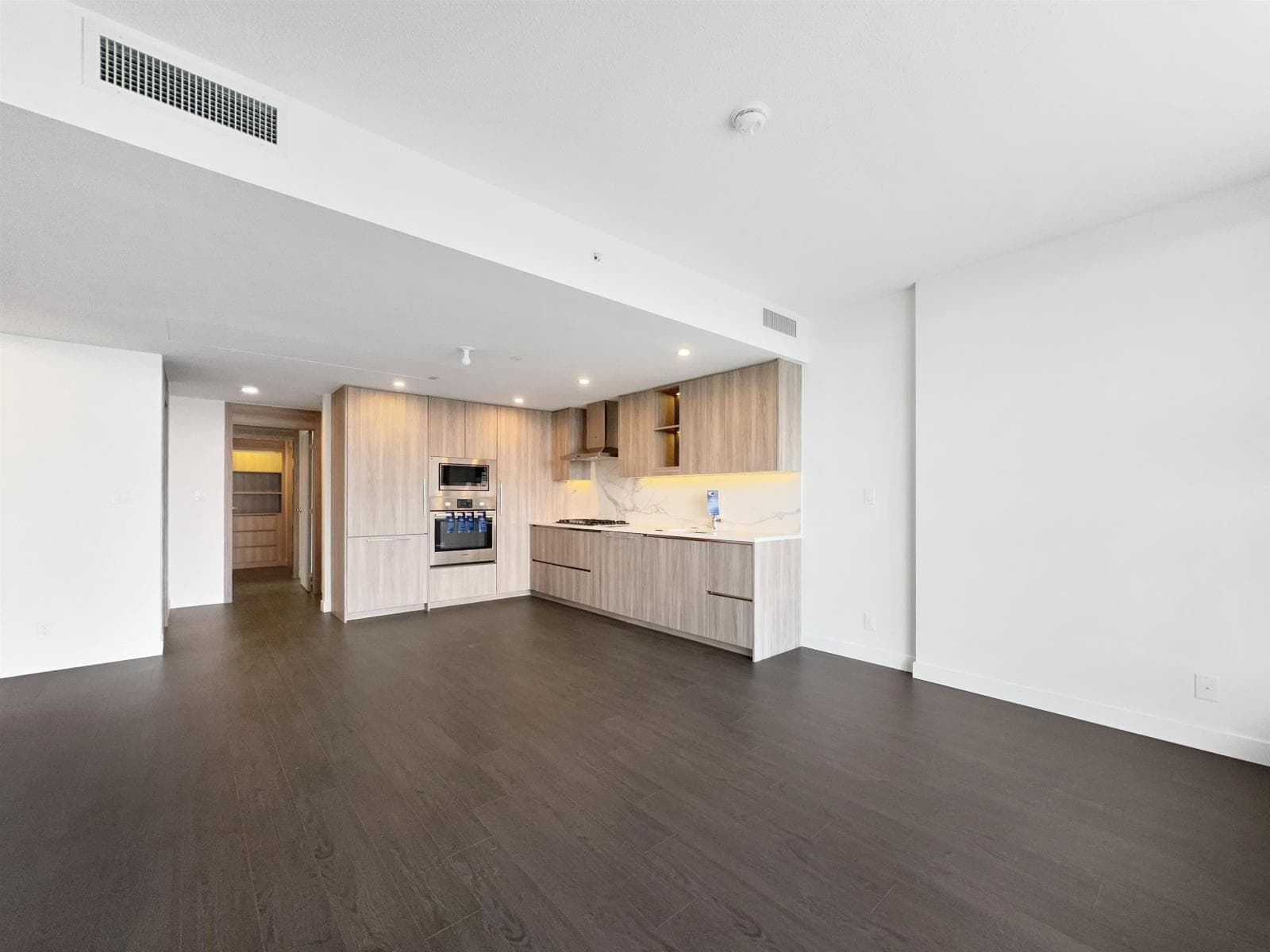 3102 13778 100 AVENUE