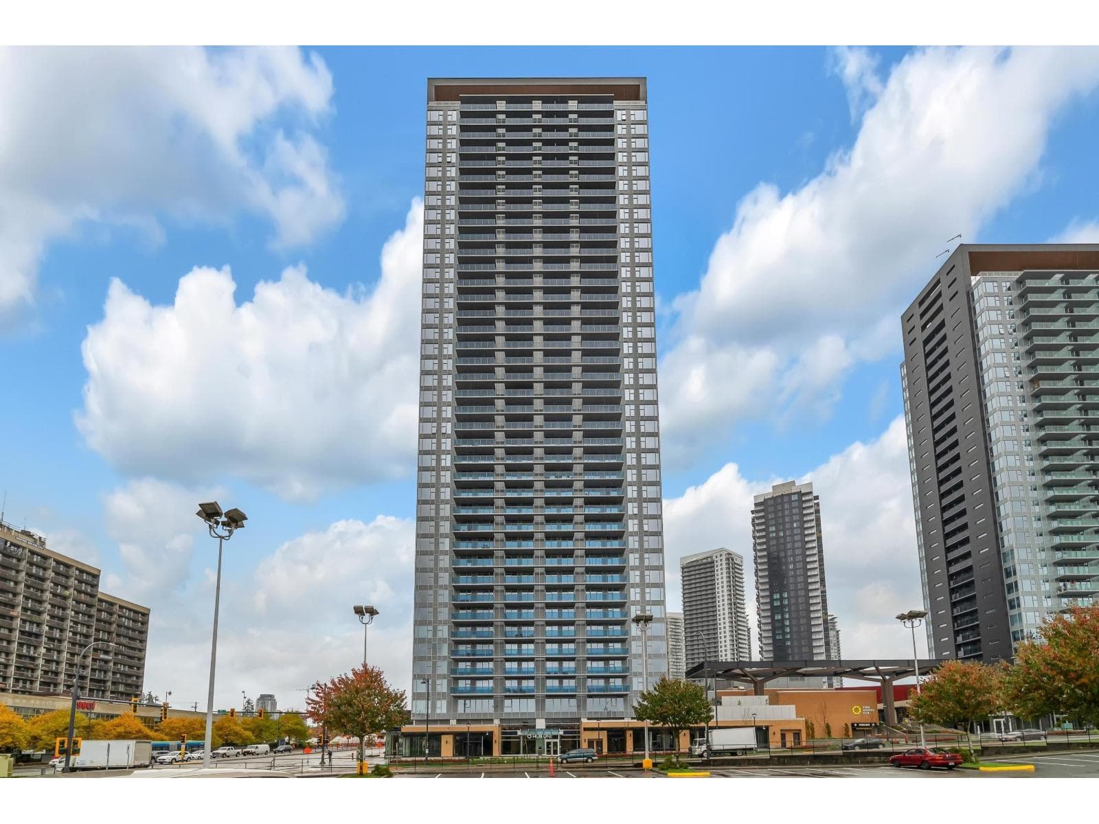 909 13615 FRASER WAY