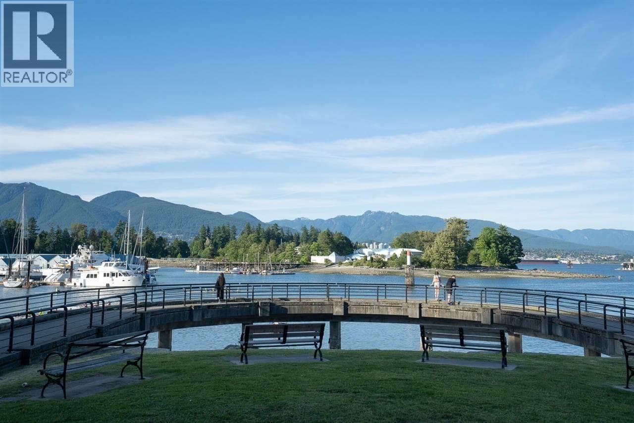 505 560 CARDERO STREET