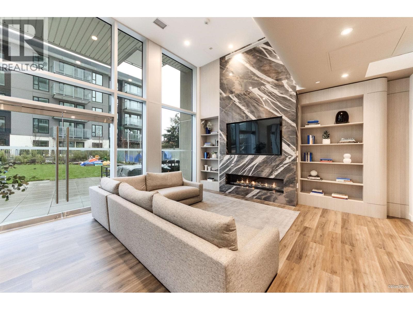 1009 5685 HALLEY AVENUE