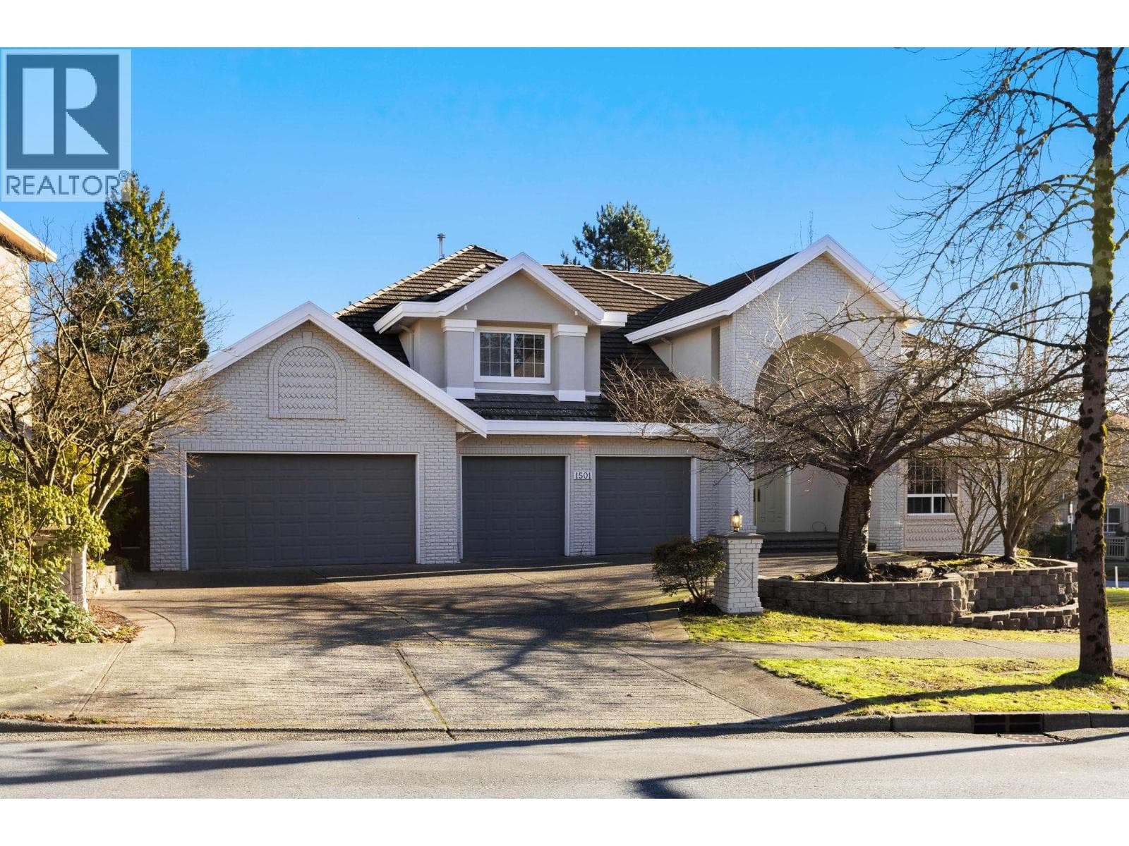 1501 PARKWAY BOULEVARD