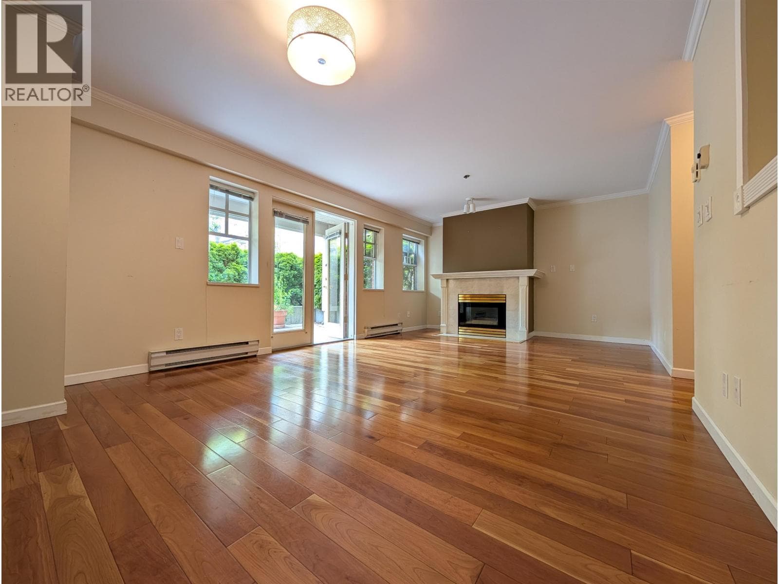 104 5880 HAMPTON PLACE