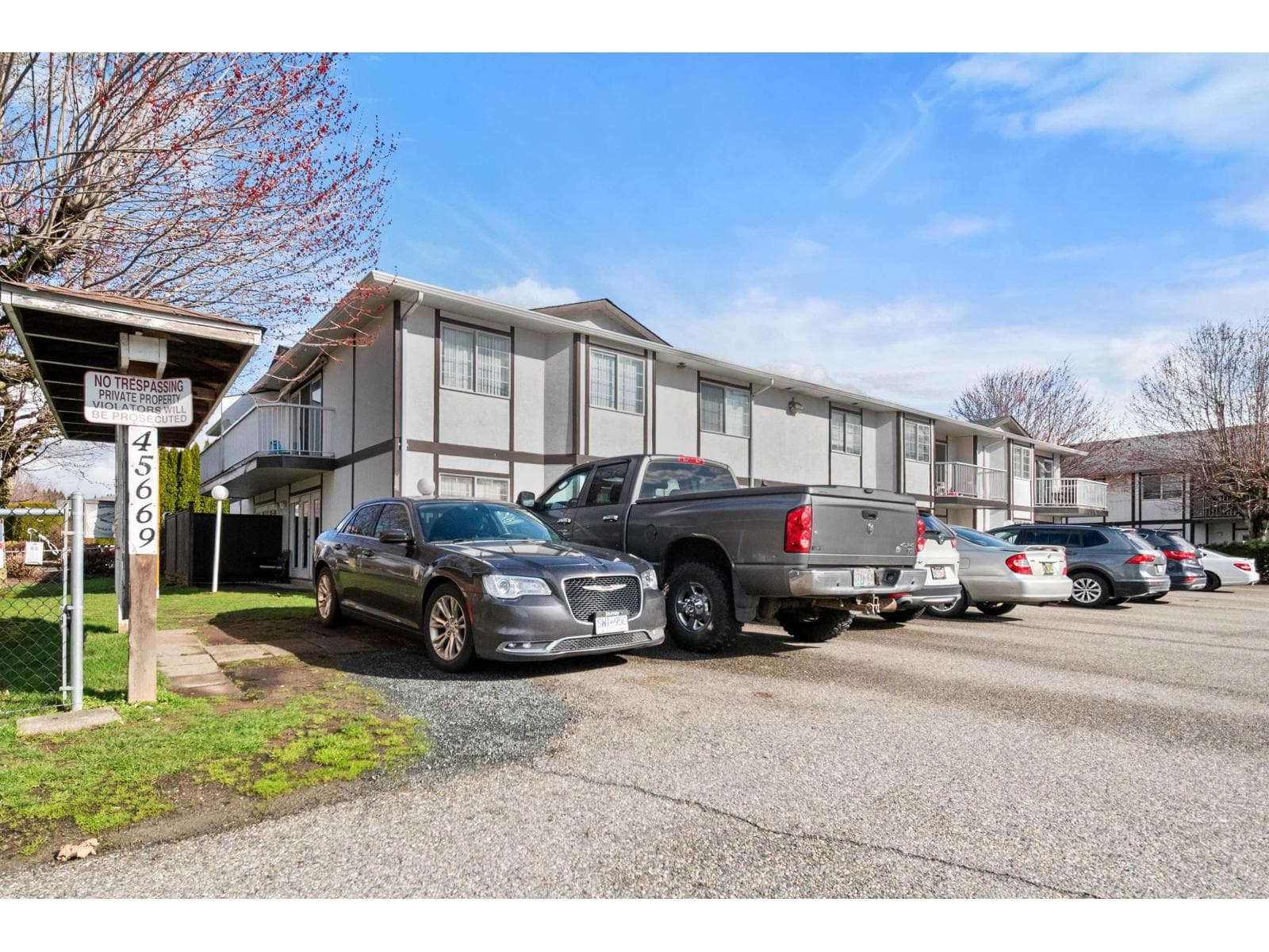 215 45669 MCINTOSH DRIVE, Chilliwack Proper South