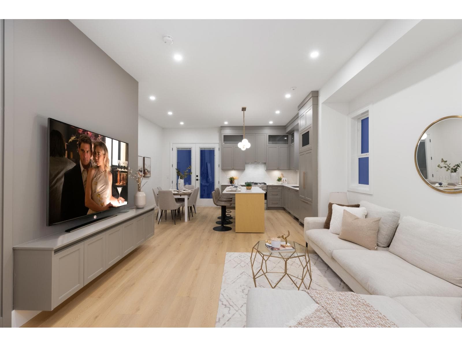 102 1820 165A STREET