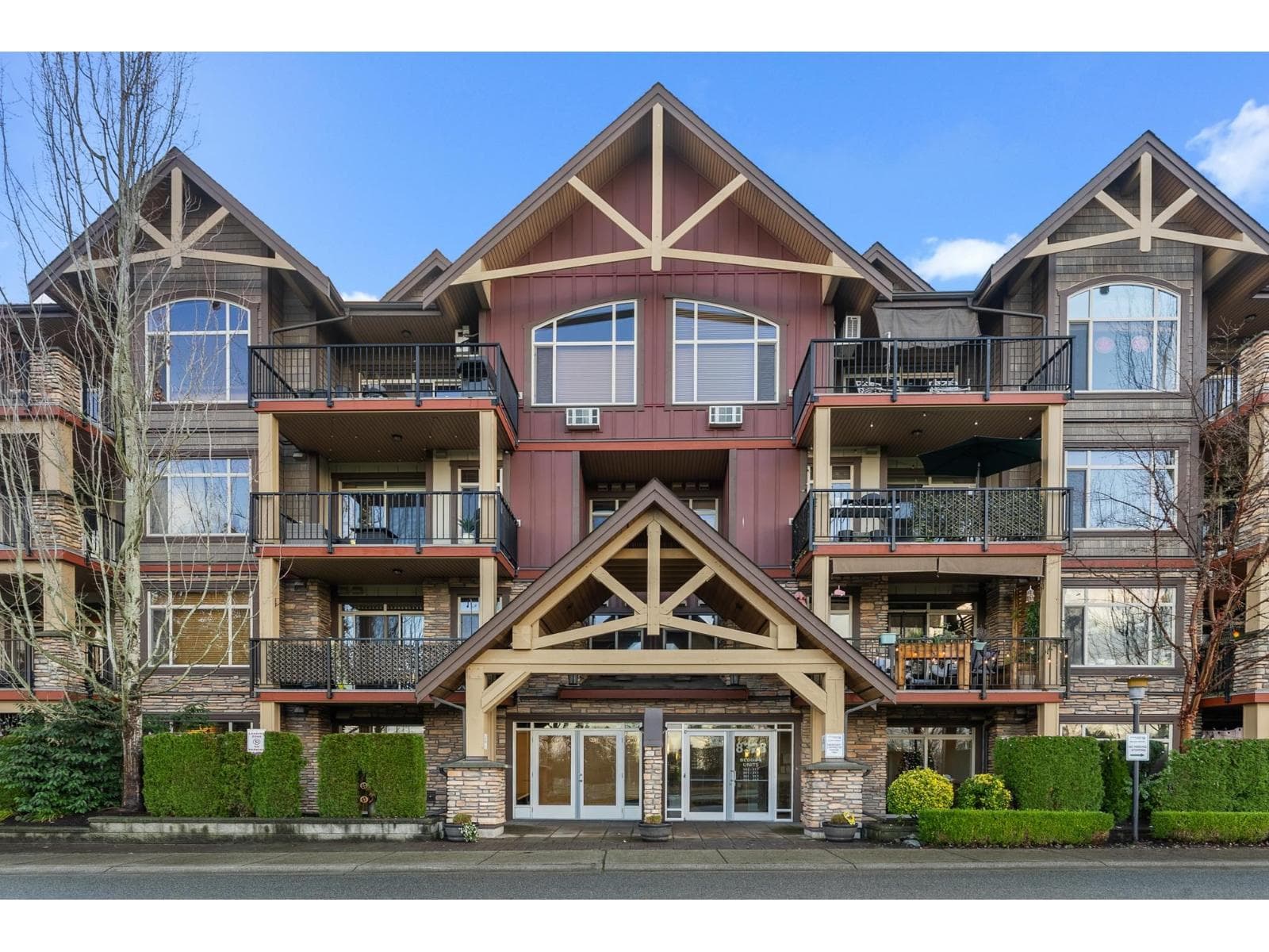 216 8328 207A STREET