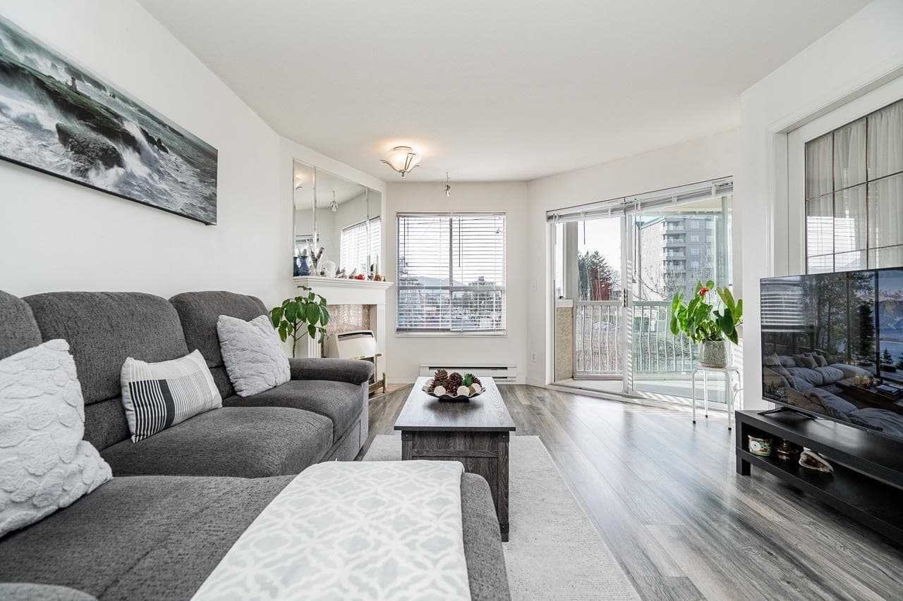 204 9400 COOK STREET, Chilliwack Downtown