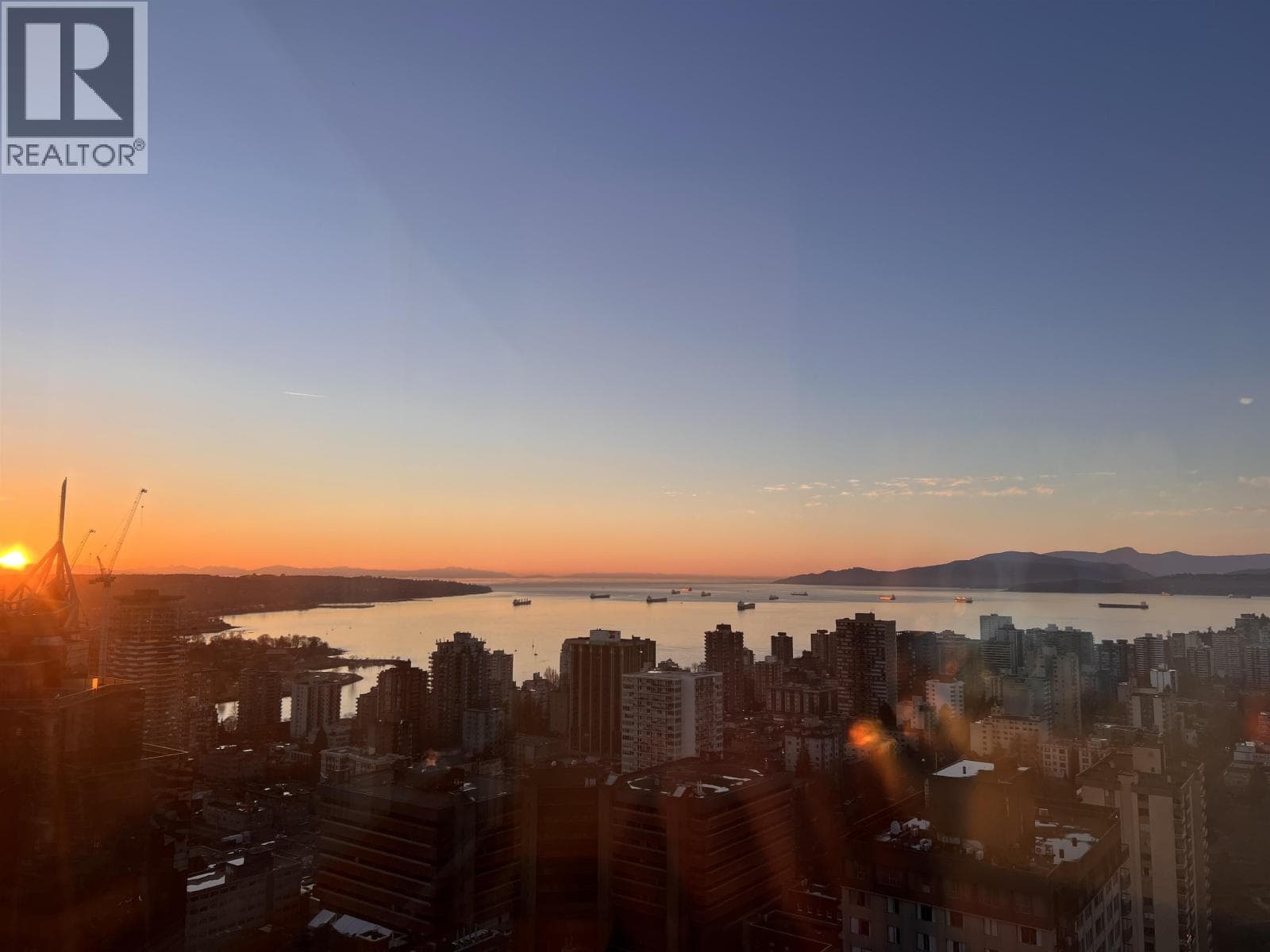 3704 938 NELSON STREET