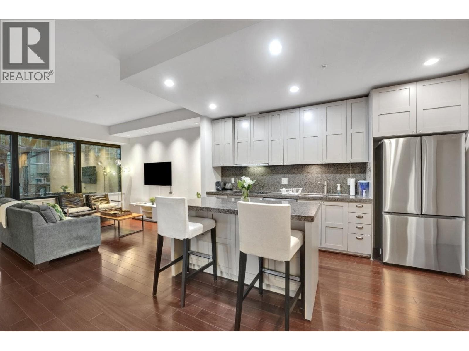 407 1333 W GEORGIA STREET