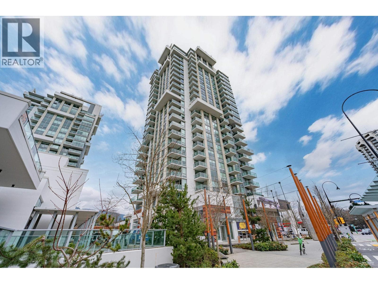 203 1632 LIONS GATE LANE