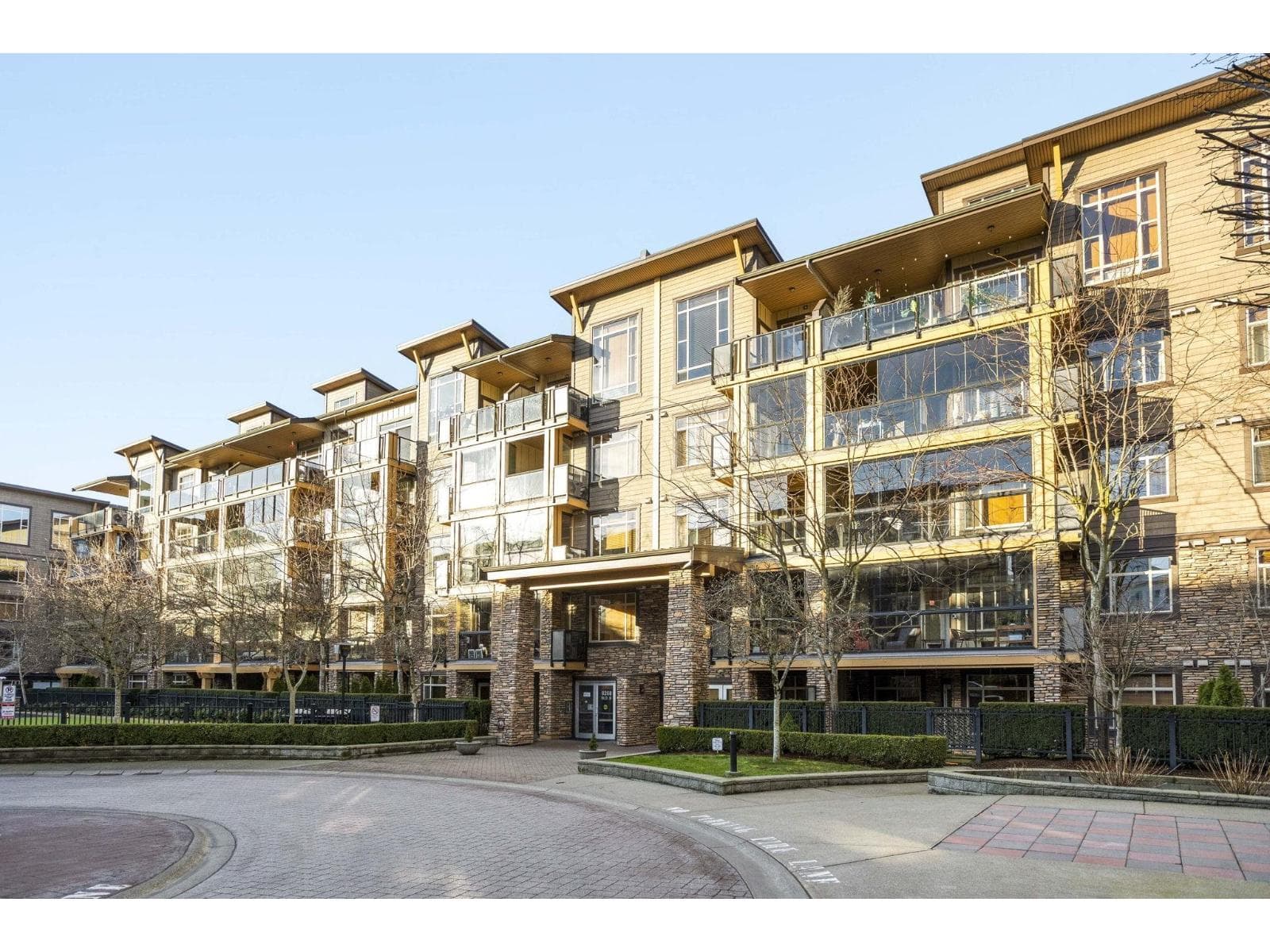 253 8258 207A STREET