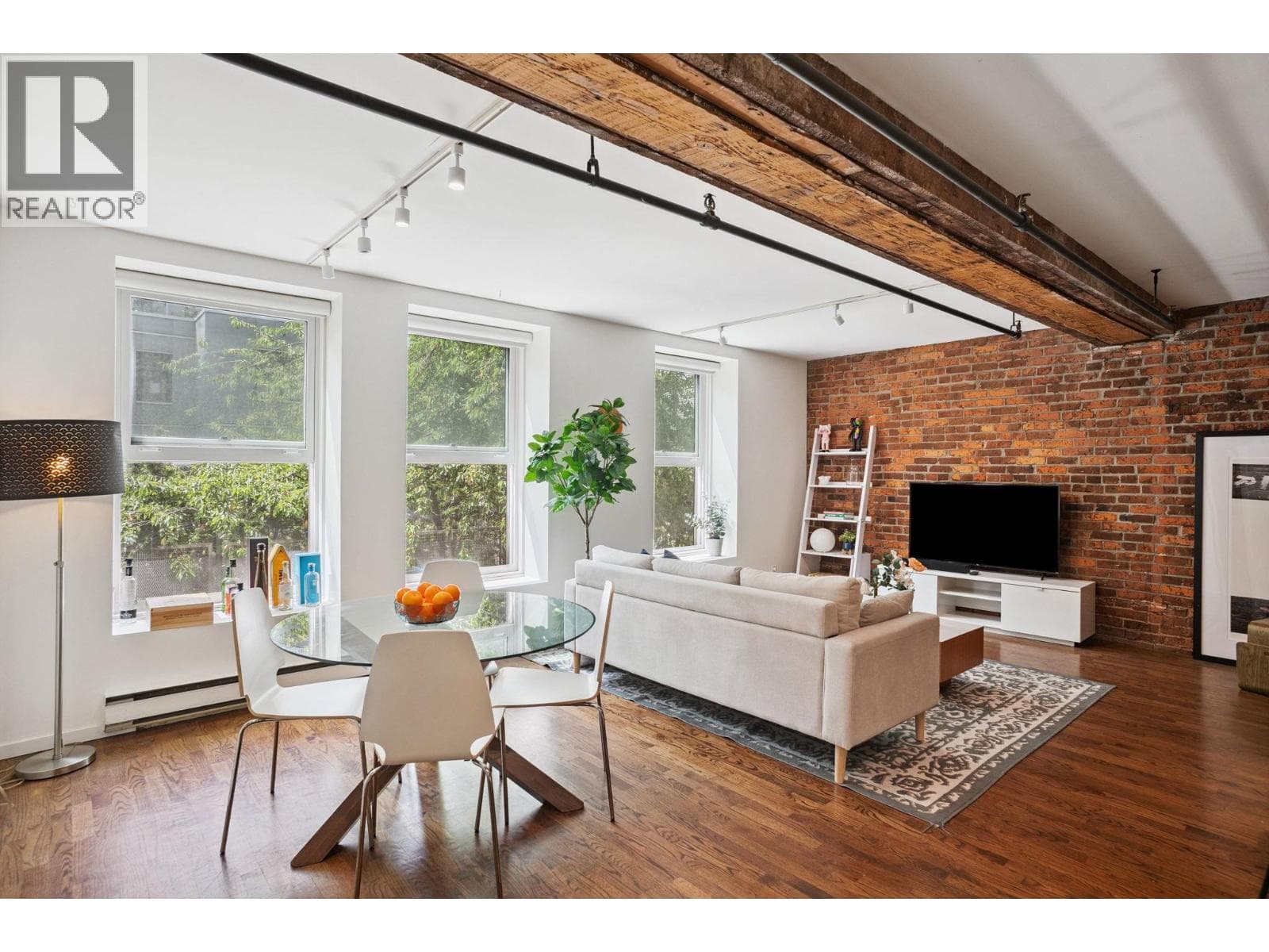 203 150 ALEXANDER STREET