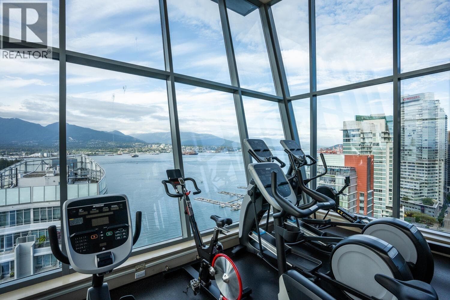 1904 1205 W HASTINGS STREET