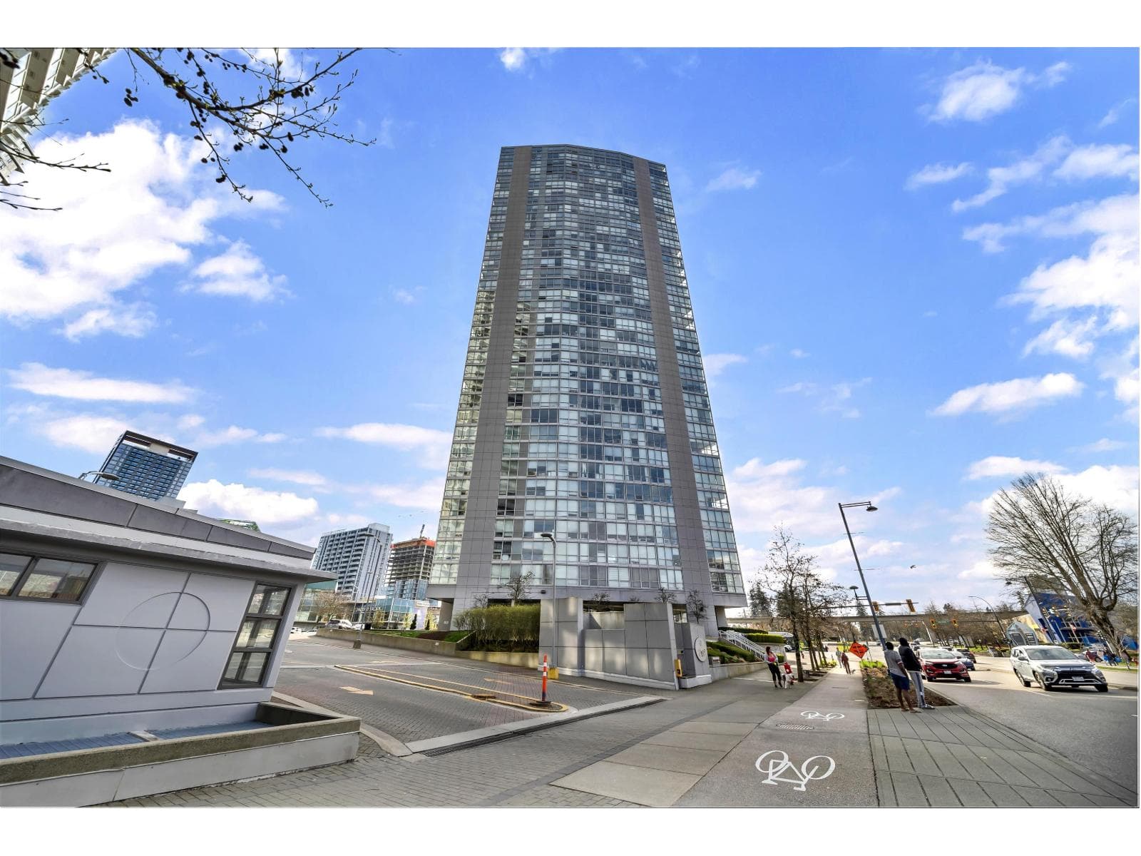 3306 13618 100 AVENUE