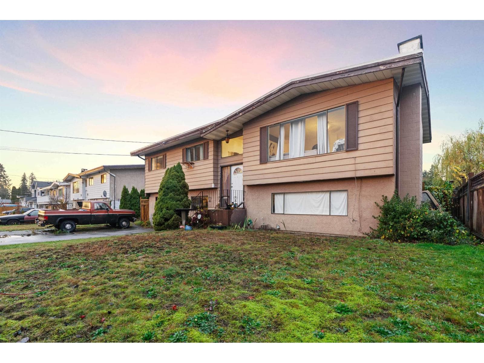 31911 STARLING AVENUE