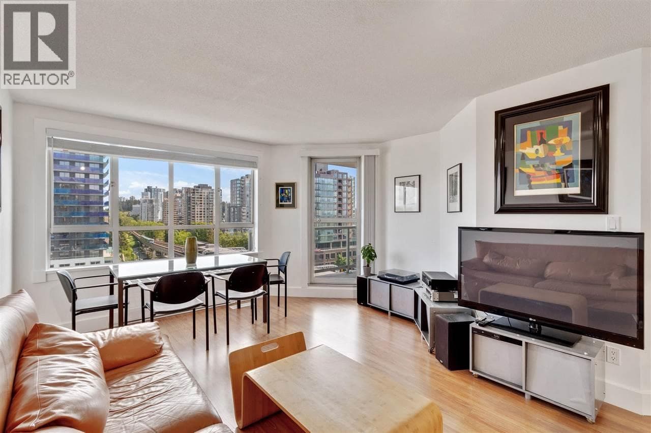 1001 3455 ASCOT PLACE