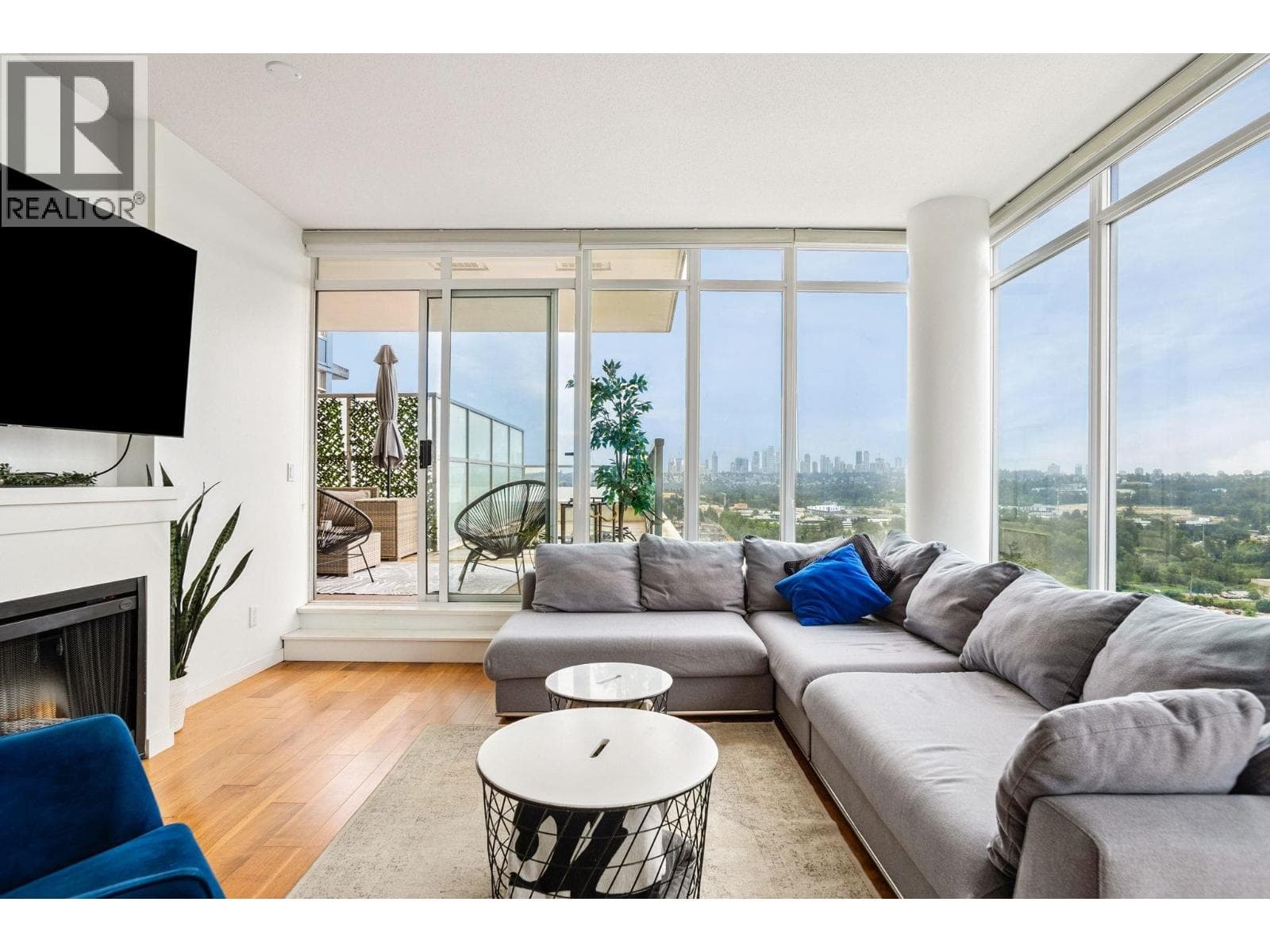 3101 2133 DOUGLAS ROAD