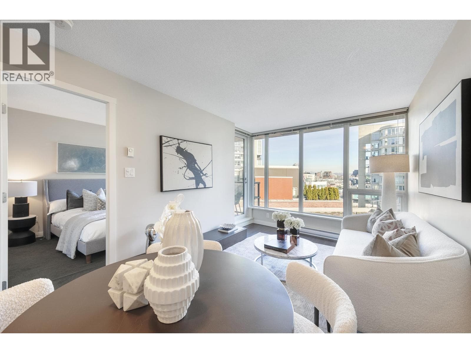 507 445 W 2ND AVENUE