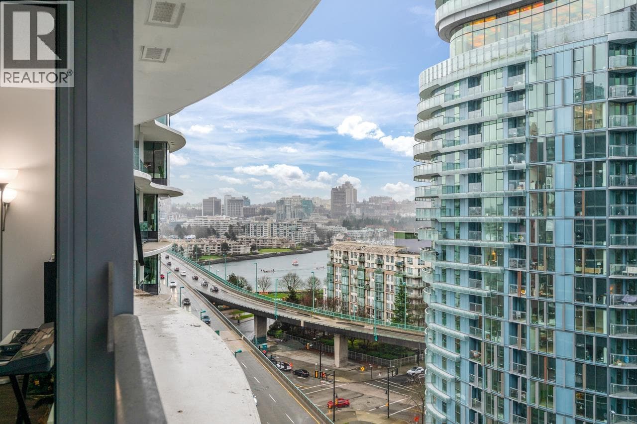 1517 68 SMITHE STREET