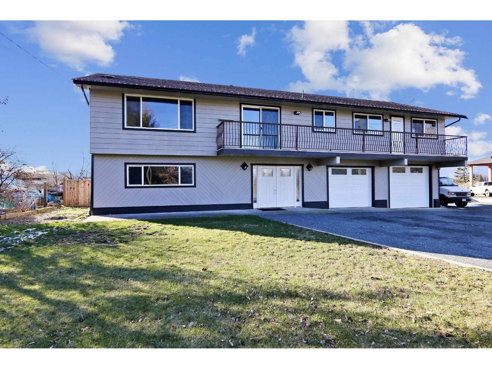 8875 PREST ROAD, East Chilliwack