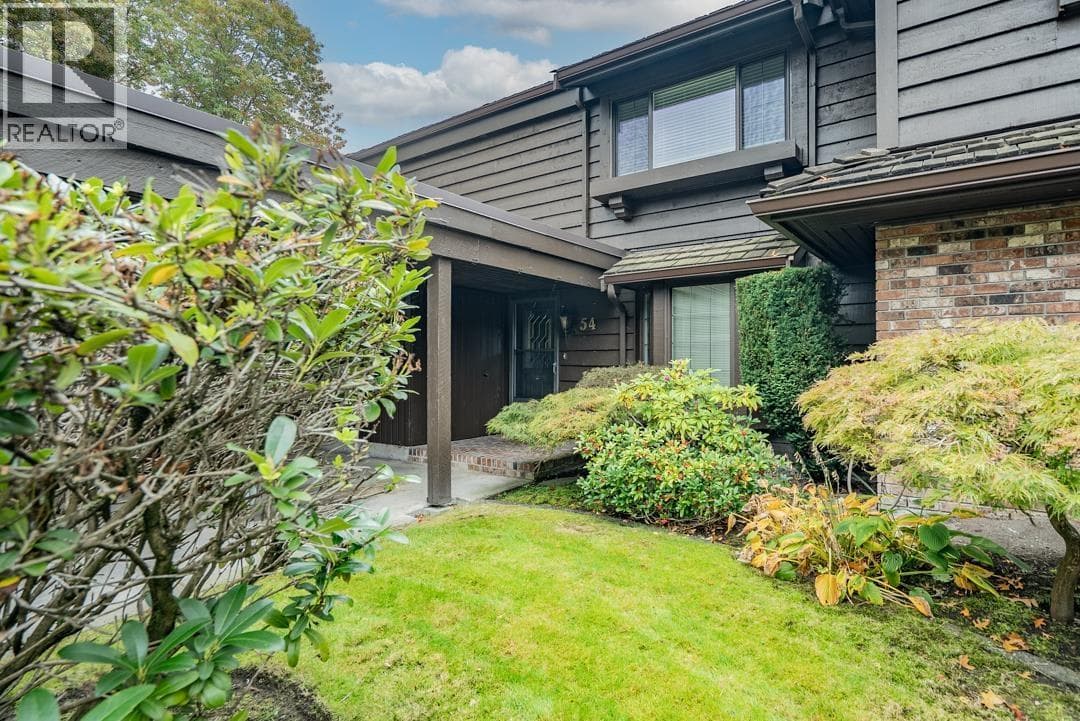 54 8111 SAUNDERS ROAD